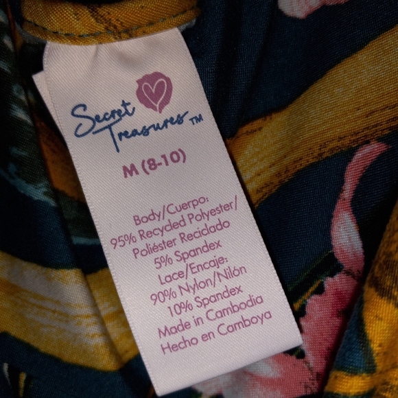 Secret treasures medium multicolor Floral dark aqua background lace back - Picture 3 of 4